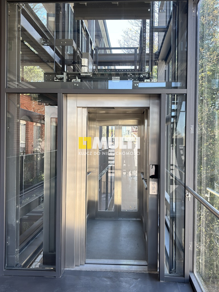 Loft 42 m2 - 2 pok. garaż, winda i piwnica. (14)