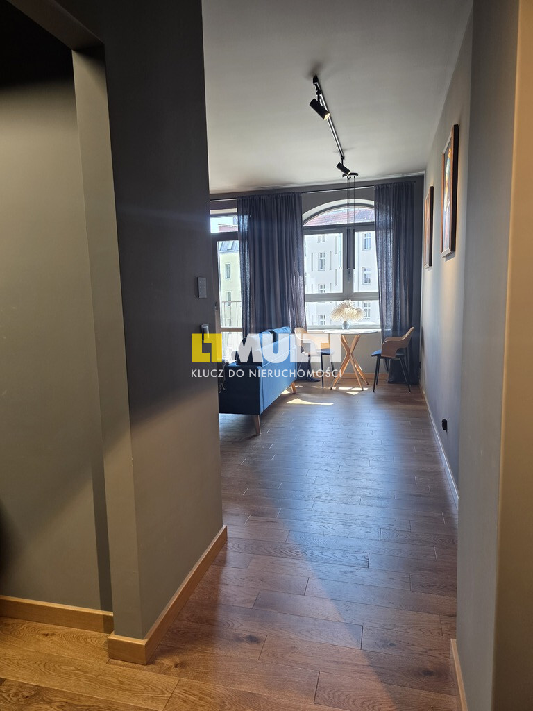 Loft 42 m2 - 2 pok. garaż, winda i piwnica. (12)