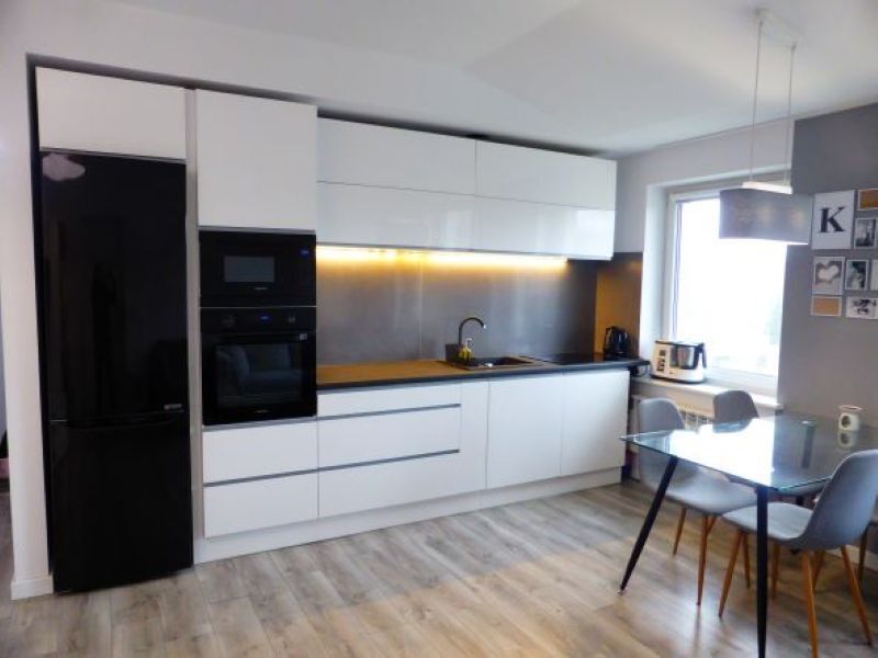 Na sprzedaż nowoczesne, zadbane mieszkanie. (3)