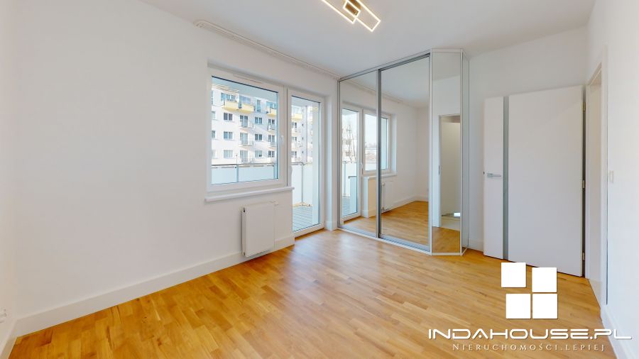Nowy, 3 pokojowy apartament. Najem okazjonalny. (10)