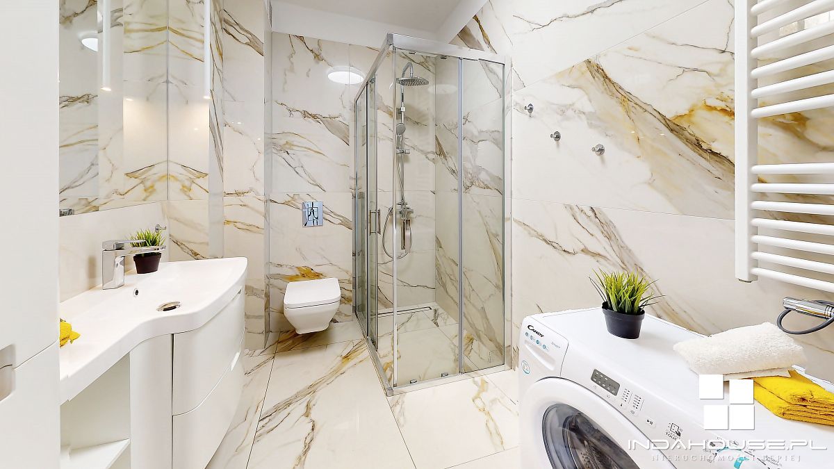 Nowy, 3 pokojowy apartament. Najem okazjonalny. (15)