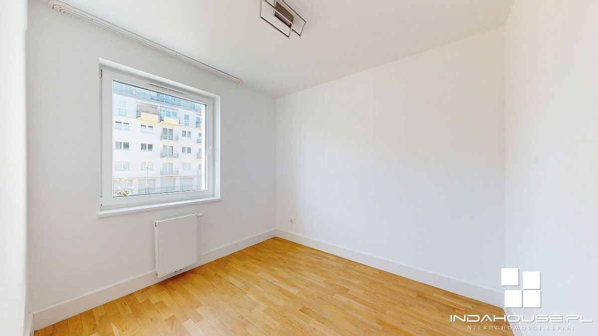 Nowy, 3 pokojowy apartament. Najem okazjonalny. (20)