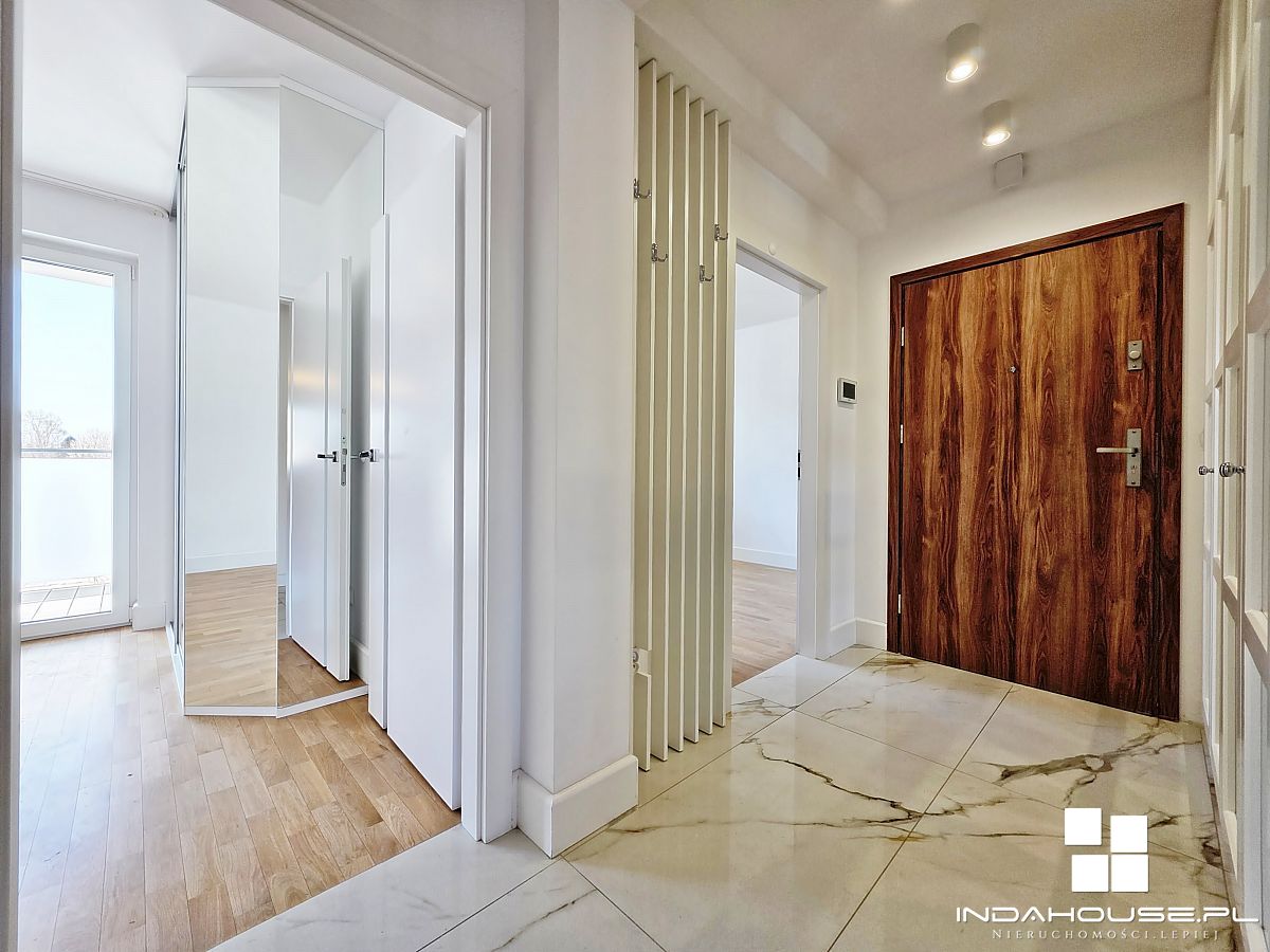 Nowy, 3 pokojowy apartament. Najem okazjonalny. (9)