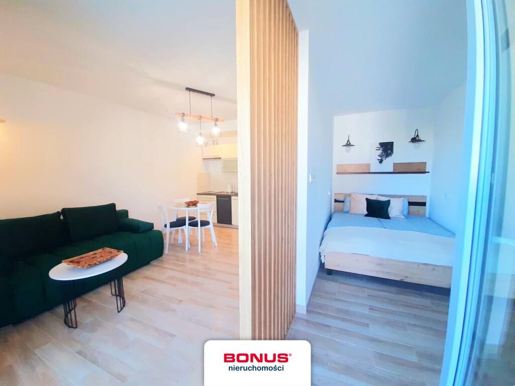 Kawalerka, balkon, miejsce postojowe, winda (4)