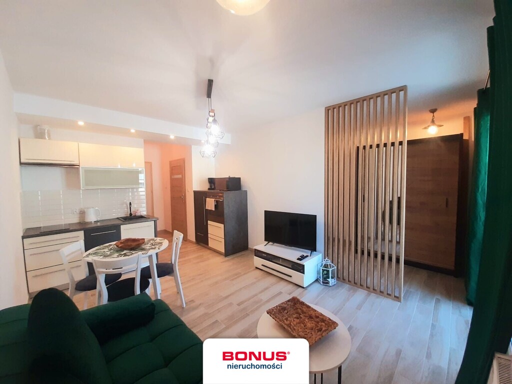 Kawalerka, balkon, miejsce postojowe, winda (2)