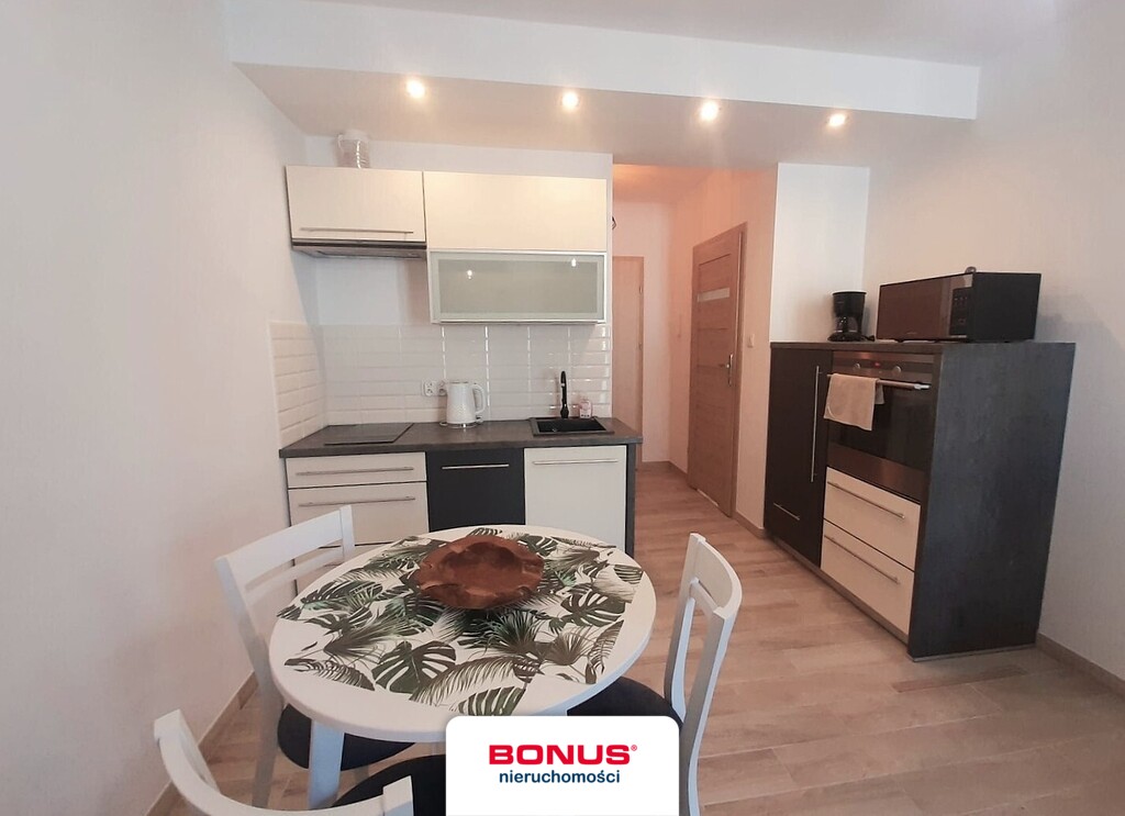 Kawalerka, balkon, miejsce postojowe, winda (3)