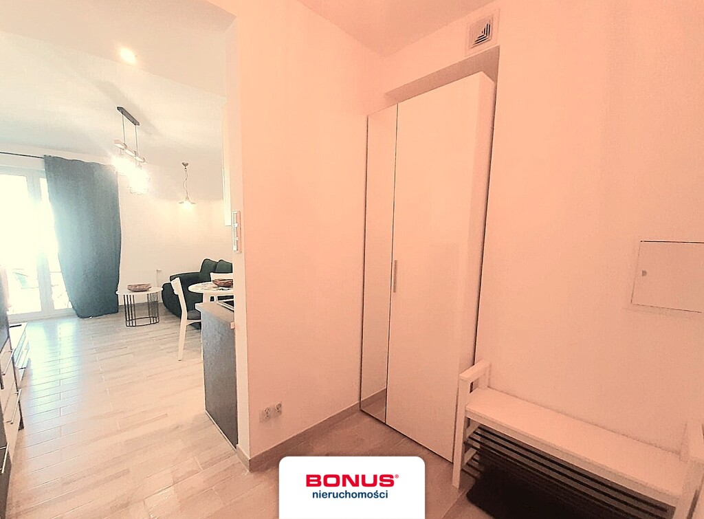 Kawalerka, balkon, miejsce postojowe, winda (8)