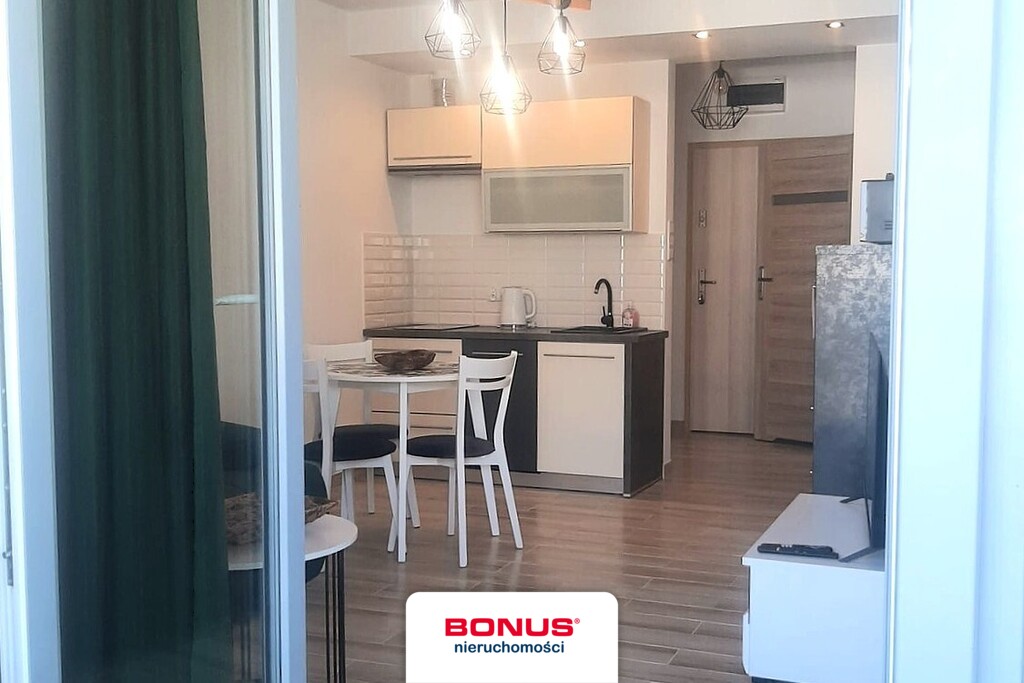 Kawalerka, balkon, miejsce postojowe, winda (9)