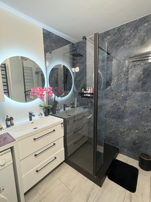 3 pokoje, centrum miasta - balkon. (5)