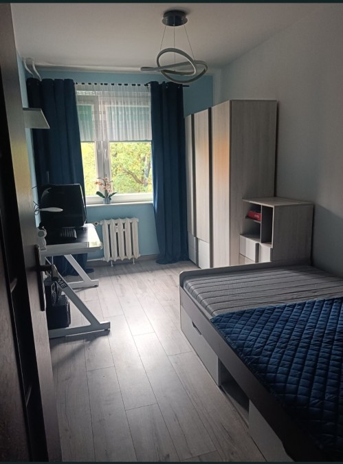 3 pokoje, centrum miasta - balkon. (7)