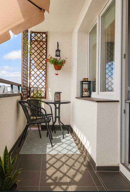 3 pokoje, centrum miasta - balkon. (11)