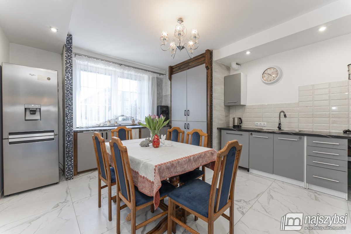 Tymień - duży dom z kiloma niezależnymi lokalami (35)