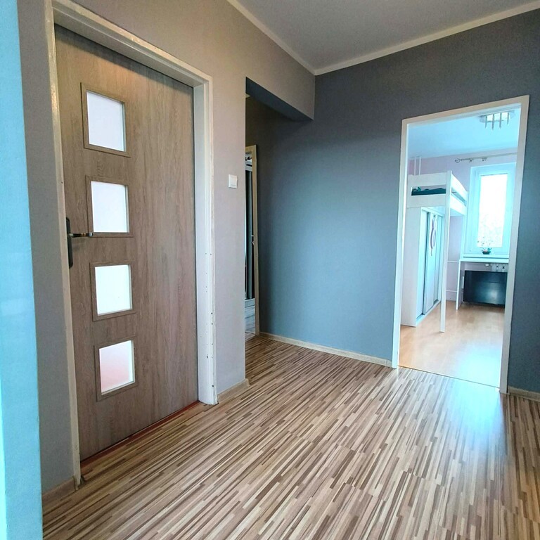 Zdroje, 4-pokojowe mieszkanie na sprzedaż. (14)