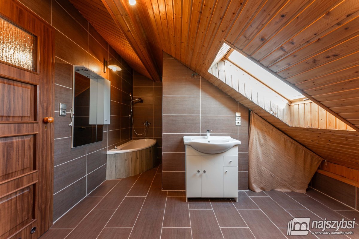 Karnice-dom wolnostojący gotowy do zamieszkania (19)