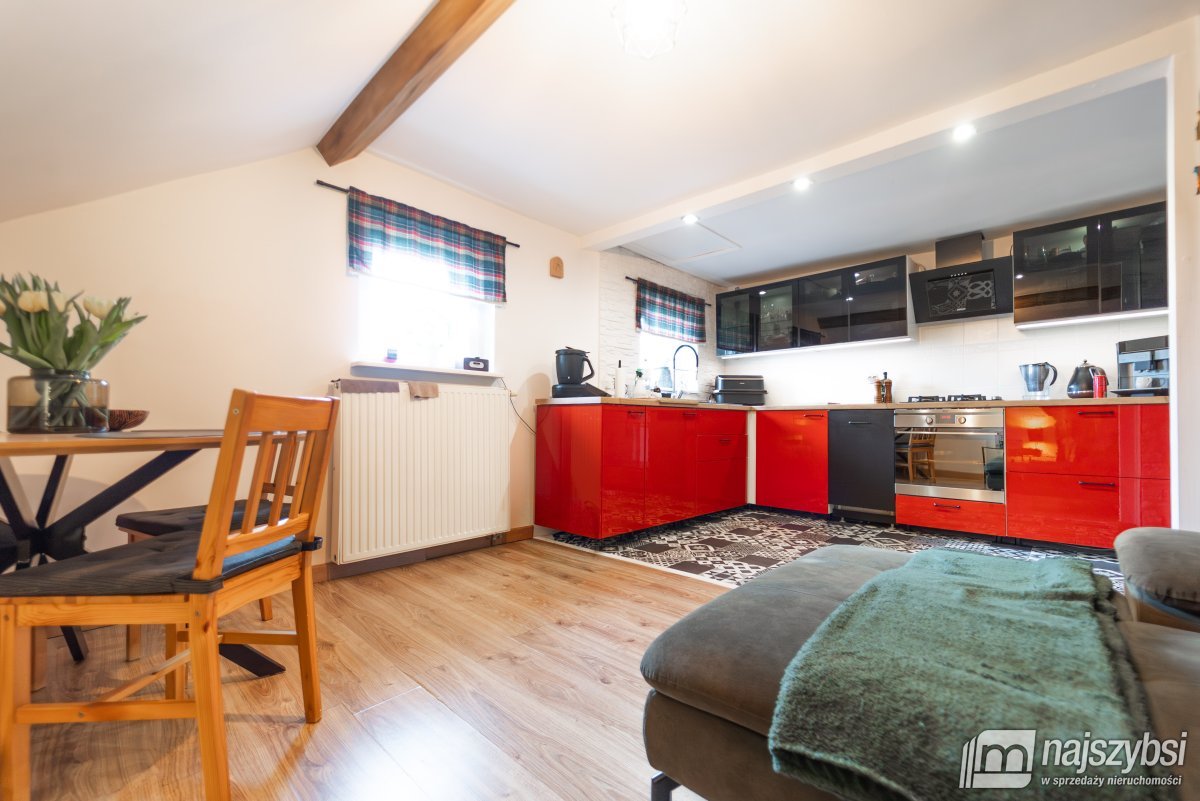 CHOSZCZNO - Gabinety lekarskie i mieszkanie  (19)