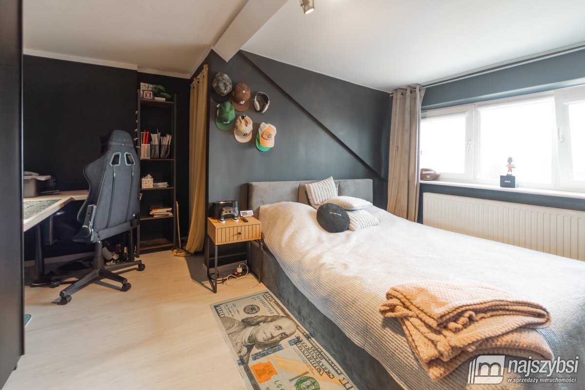 CHOSZCZNO - Gabinety lekarskie i mieszkanie  (20)