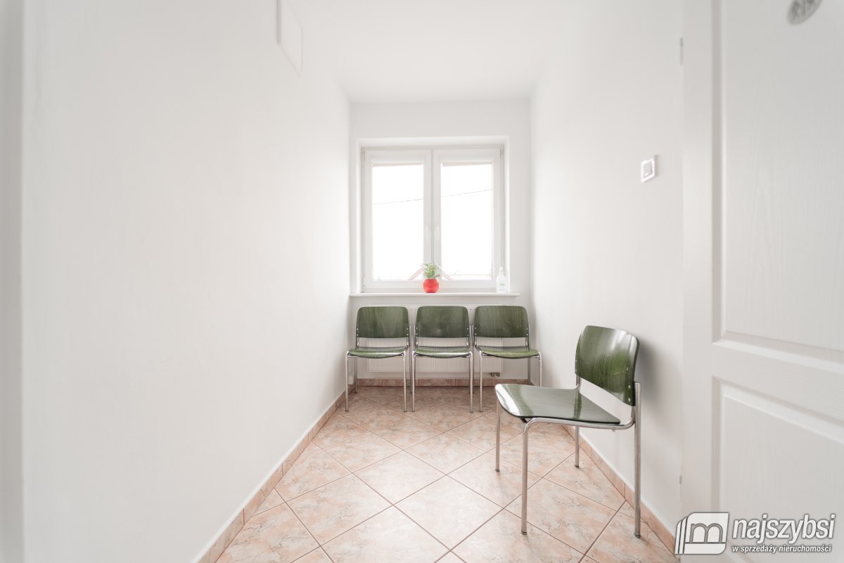 CHOSZCZNO - Gabinety lekarskie i mieszkanie  (22)