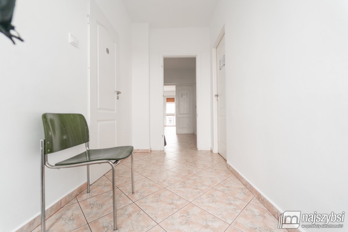 CHOSZCZNO - Gabinety lekarskie i mieszkanie  (23)