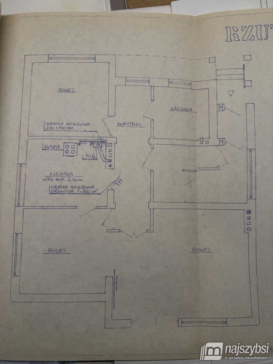 CHOSZCZNO - Gabinety lekarskie i mieszkanie  (30)