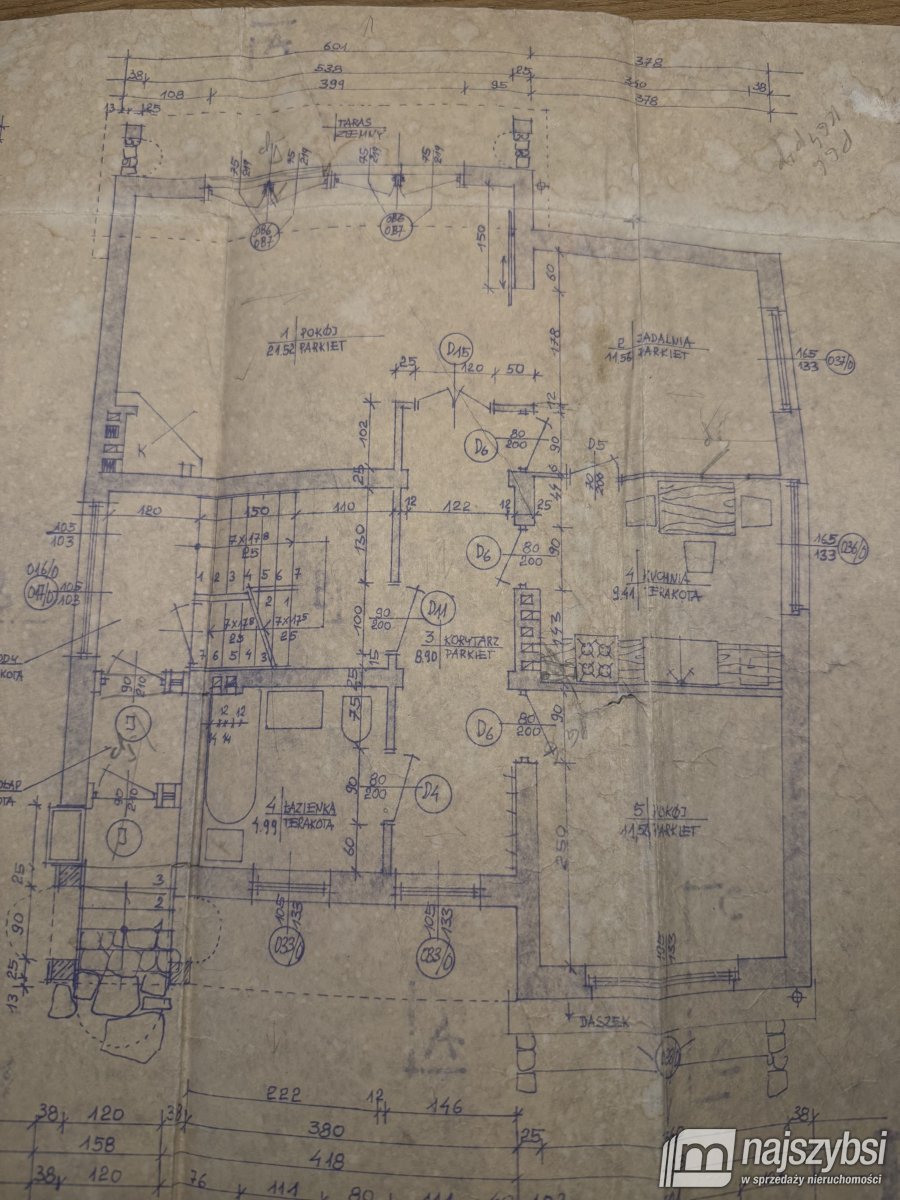 CHOSZCZNO - Gabinety lekarskie i mieszkanie  (31)