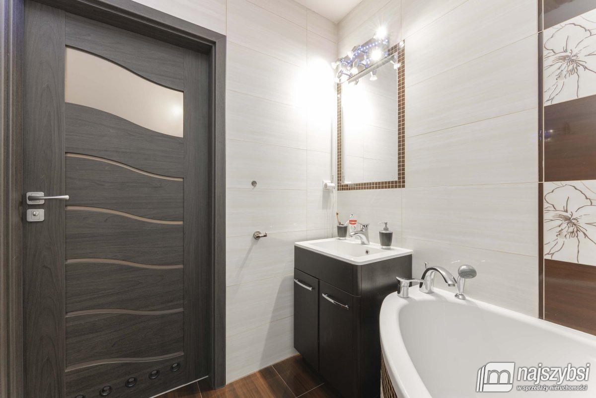 Świdwin- II poziomowe mieszkanie z dużym tarasem  (16)