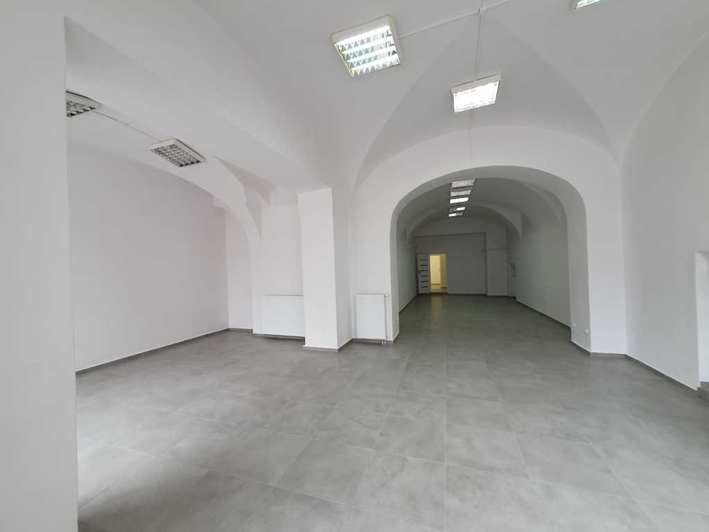 Lokal na Rynku po remoncie! (4)