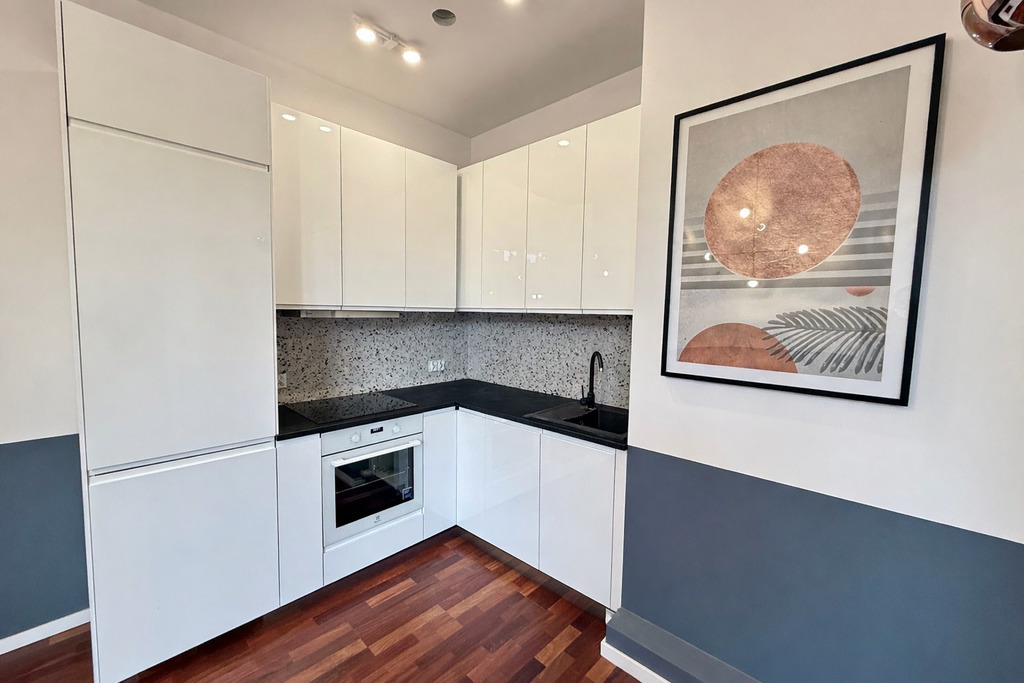 Stylowe mieszkanie w sercu miasta - 38,7 m2 (2)