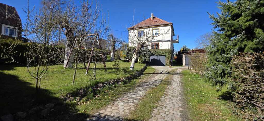 Kupujesz mieszkanie, mieszkasz w domu z ogrodem. (17)