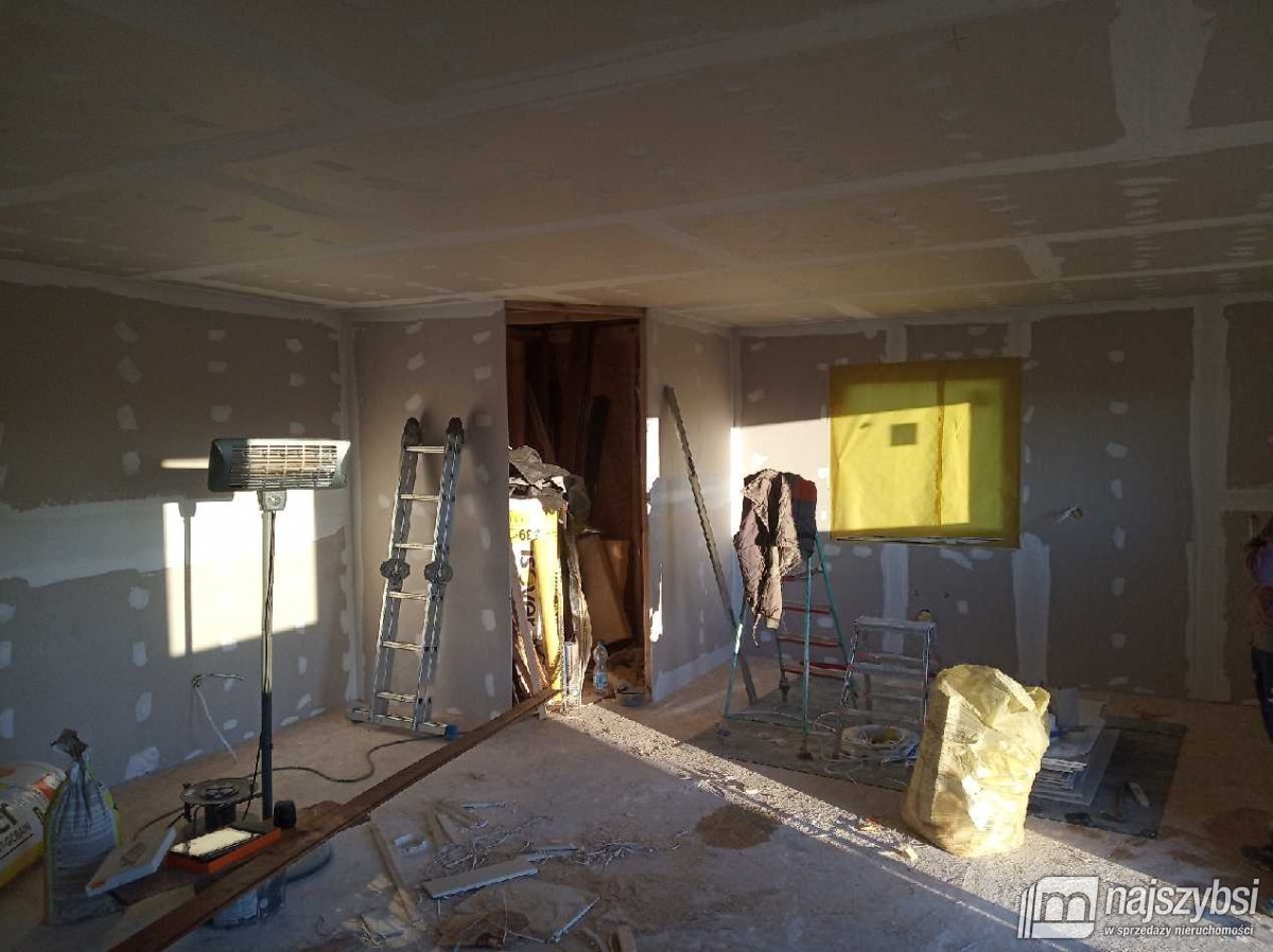 Gostyń - działka z domkiem całorocznym blisko morz (20)