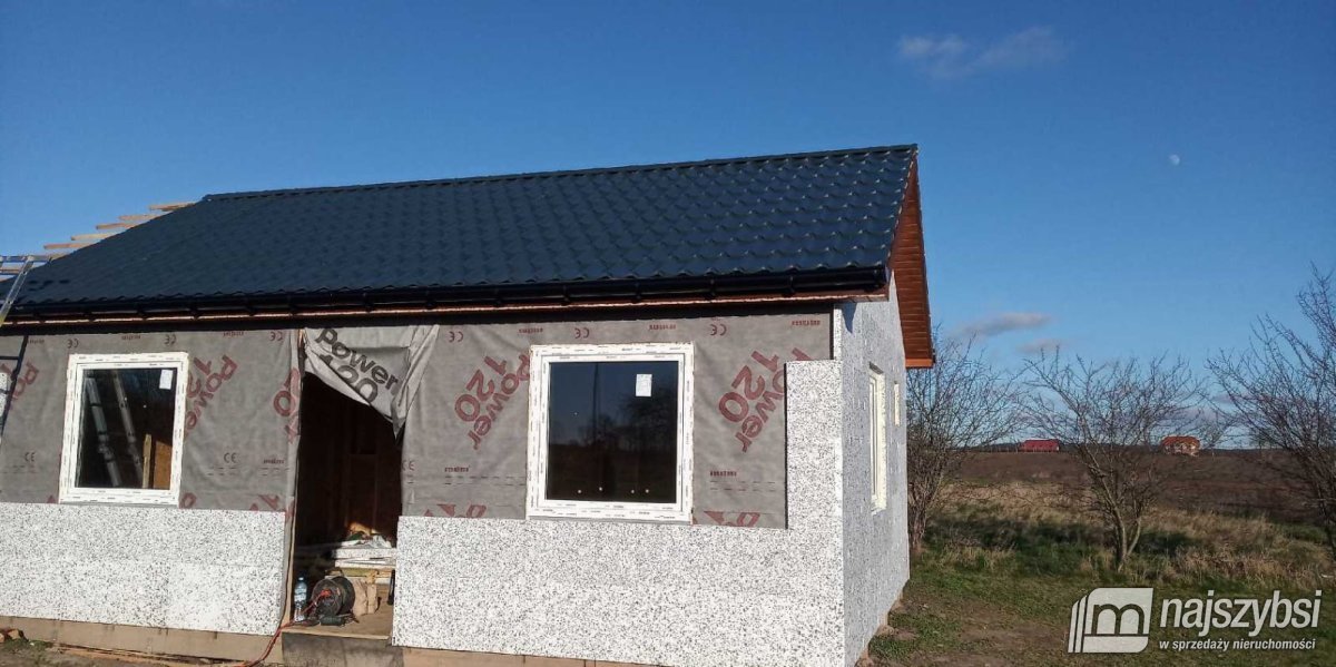 Gostyń - działka z domkiem całorocznym blisko morz (21)