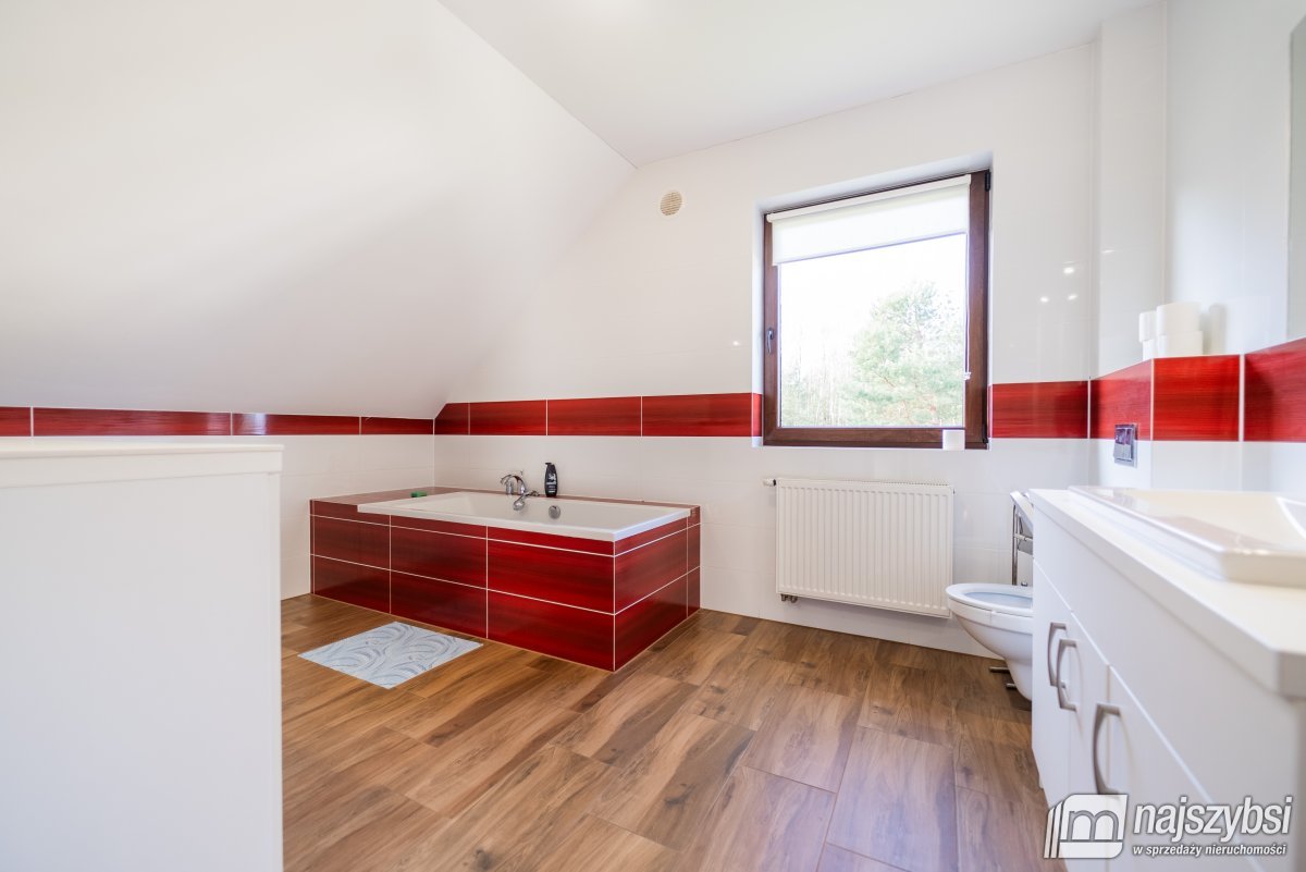 LIPIANY - Przywodzie - dom niedaleko jeziora Chłop (25)