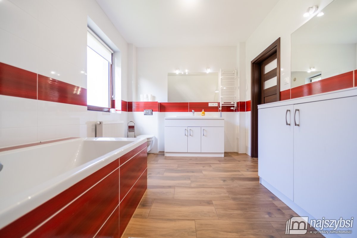 LIPIANY - Przywodzie - dom niedaleko jeziora Chłop (27)