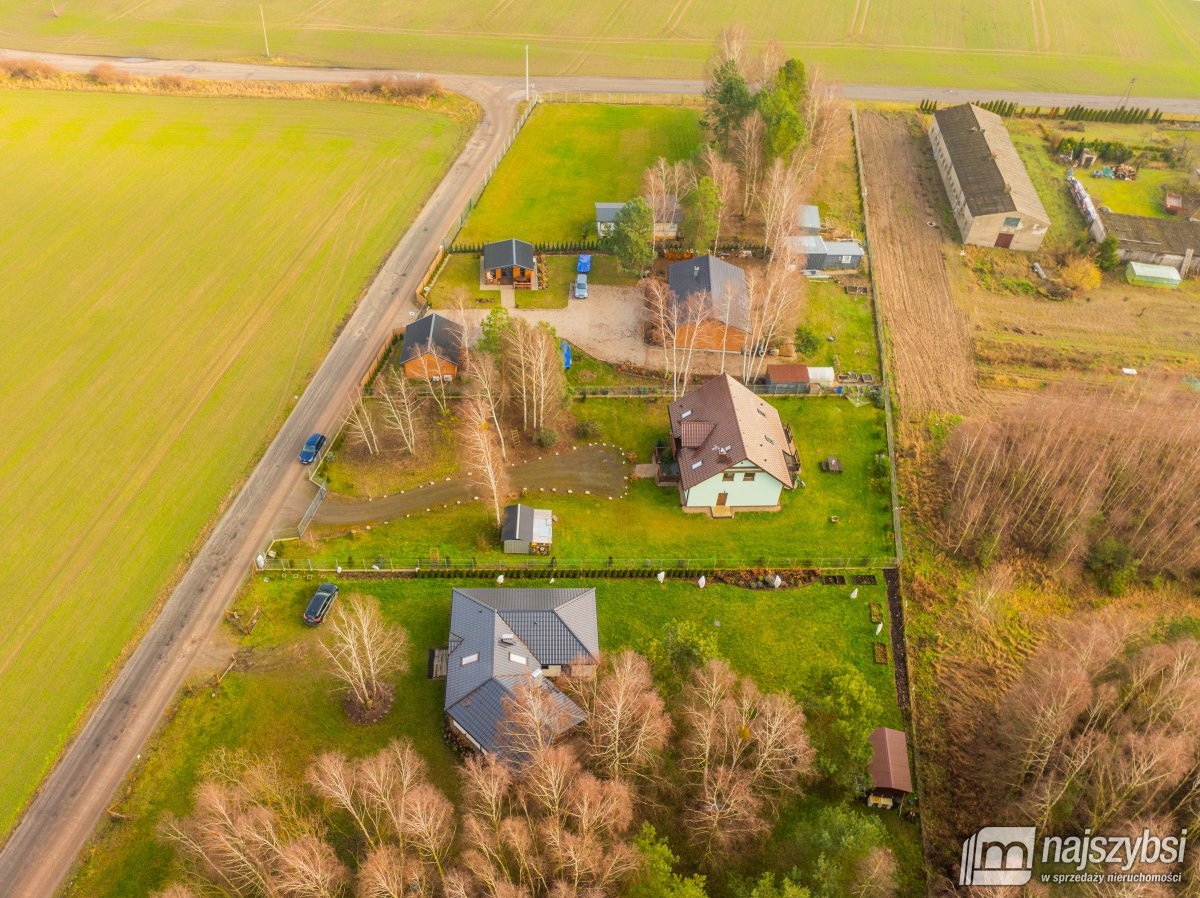 LIPIANY - Przywodzie - dom niedaleko jeziora Chłop (6)