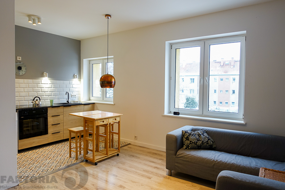 Pogodno 3 pokoje, I p. 2600+470+gaz+en. el. (1)