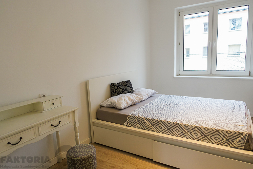 Pogodno 3 pokoje, I p. 2600+470+gaz+en. el. (9)