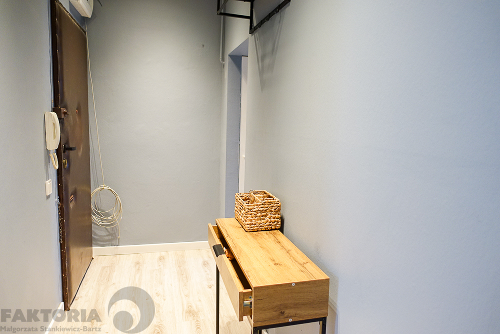 Pogodno 3 pokoje, I p. 2600+470+gaz+en. el. (14)