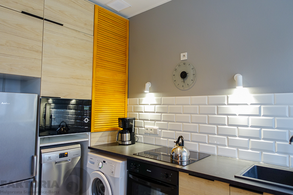 Pogodno 3 pokoje, I p. 2600+470+gaz+en. el. (23)