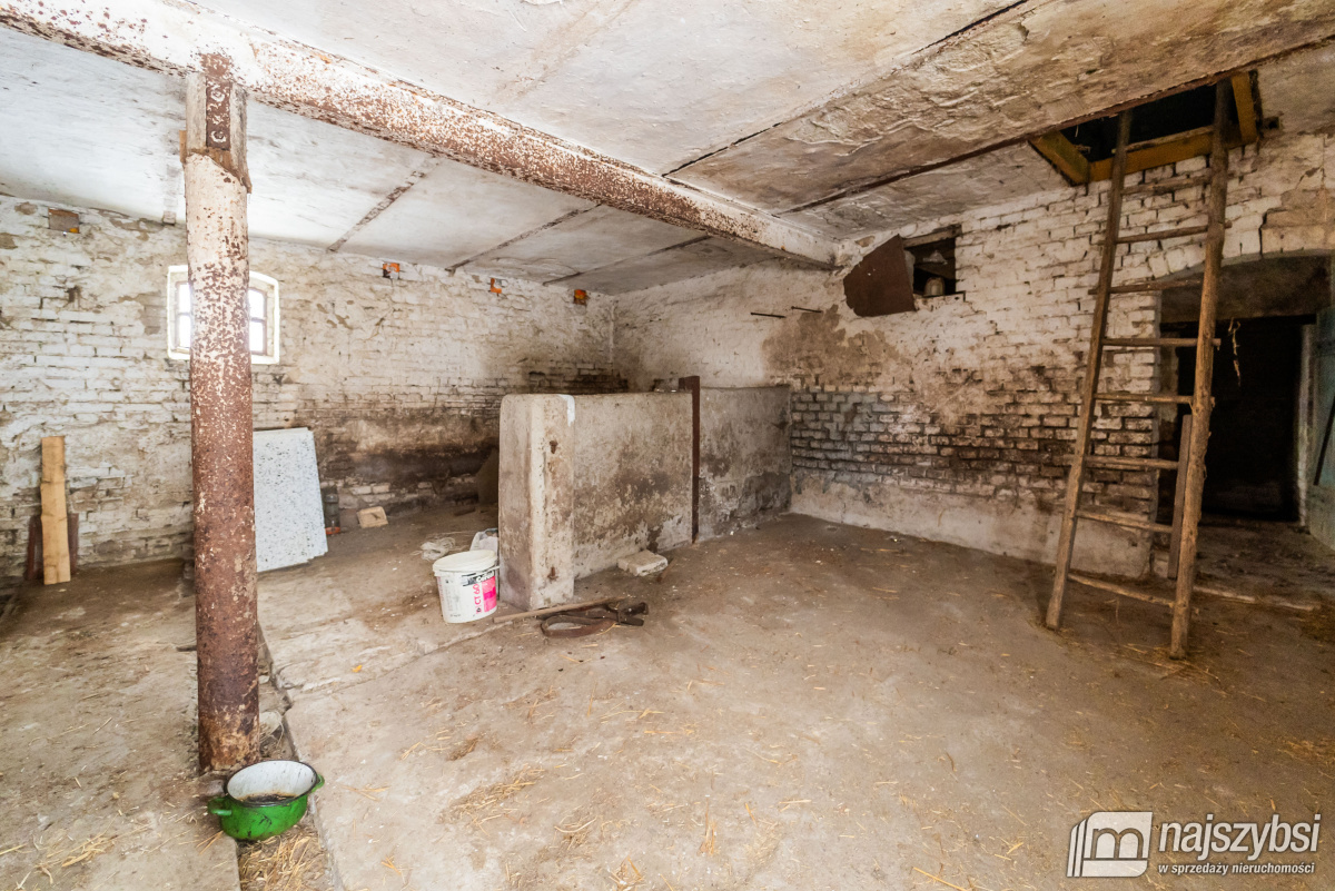 Sicko - dom z budynkami gospodarczymi (17)