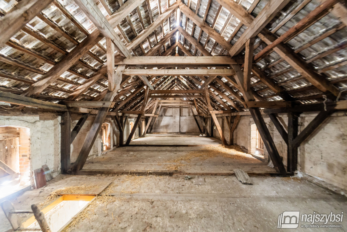 Sicko - dom z budynkami gospodarczymi (18)