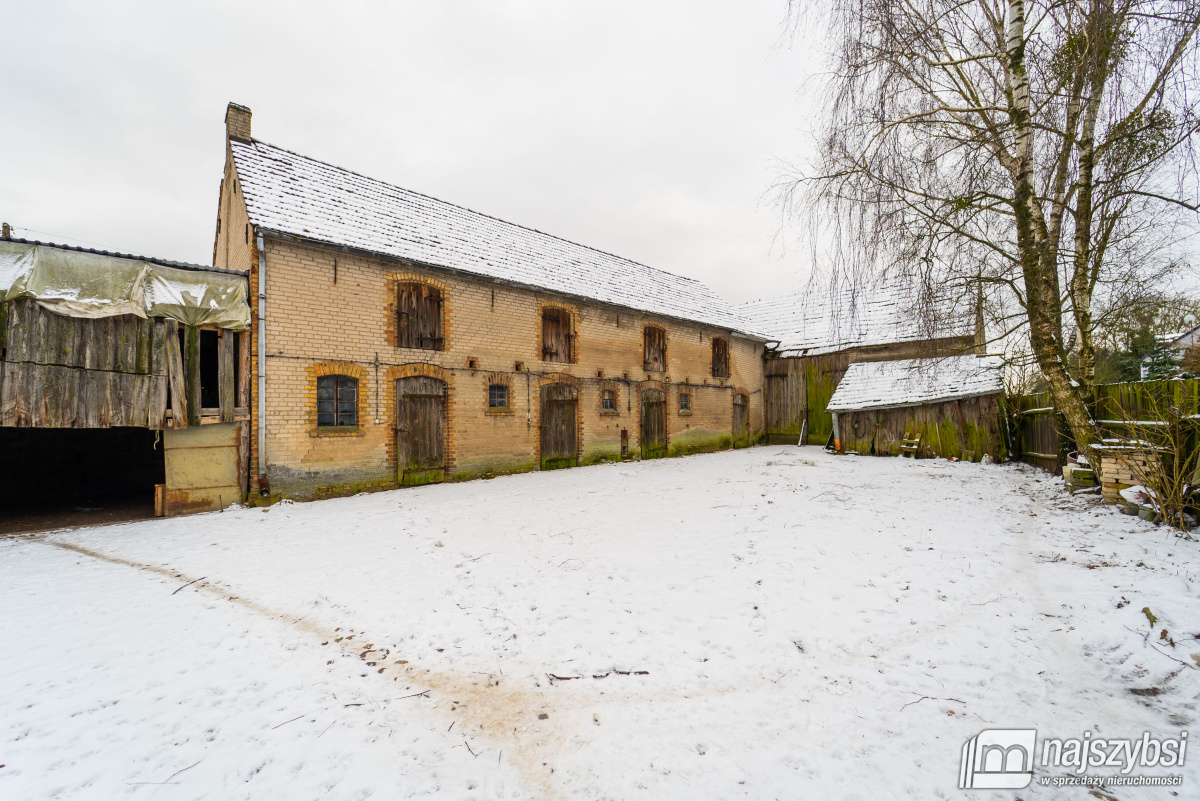 Sicko - dom z budynkami gospodarczymi (20)