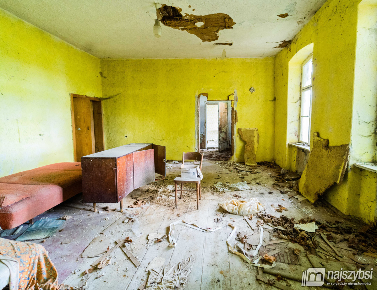 DOBRZANY - obrzeża, skrajny szeregowiec  (13)