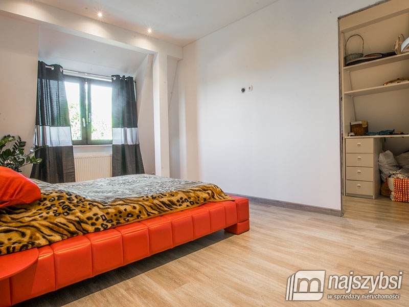 Przestronny dom 529 m2 w  Stargardzie. (18)