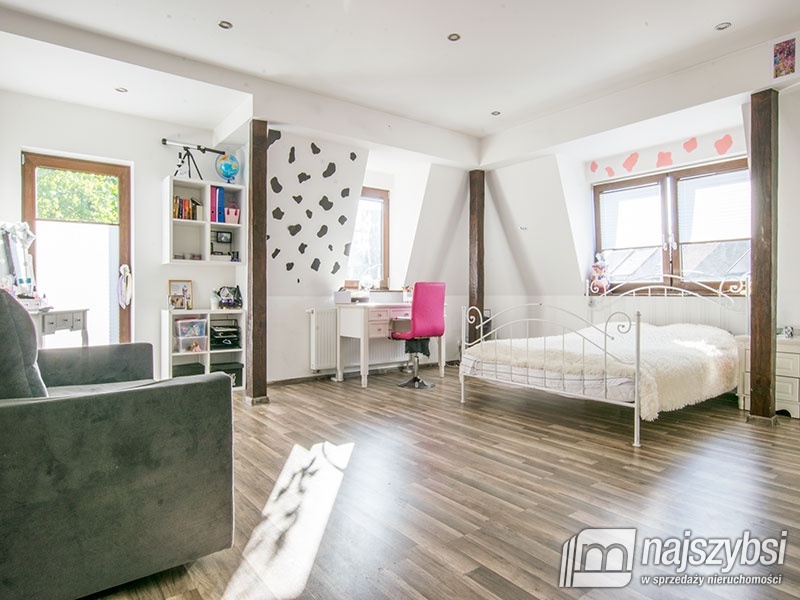 Przestronny dom 529 m2 w  Stargardzie. (22)