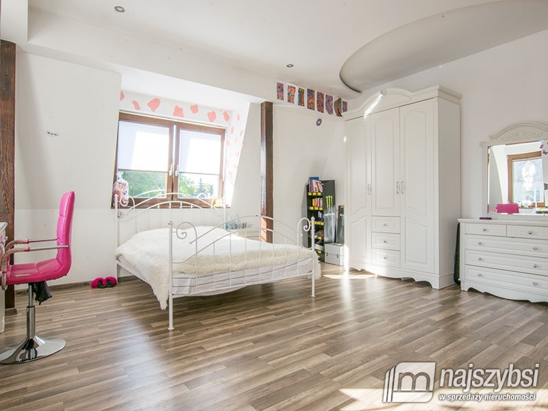 Przestronny dom 529 m2 w  Stargardzie. (23)