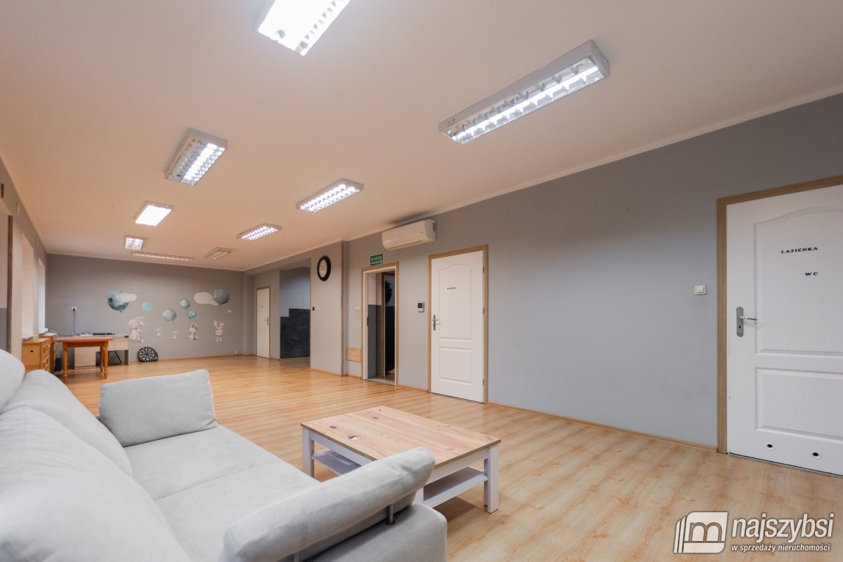 DOLICE - Piękny dom wolnostojący 260m2 + ogródek (8)