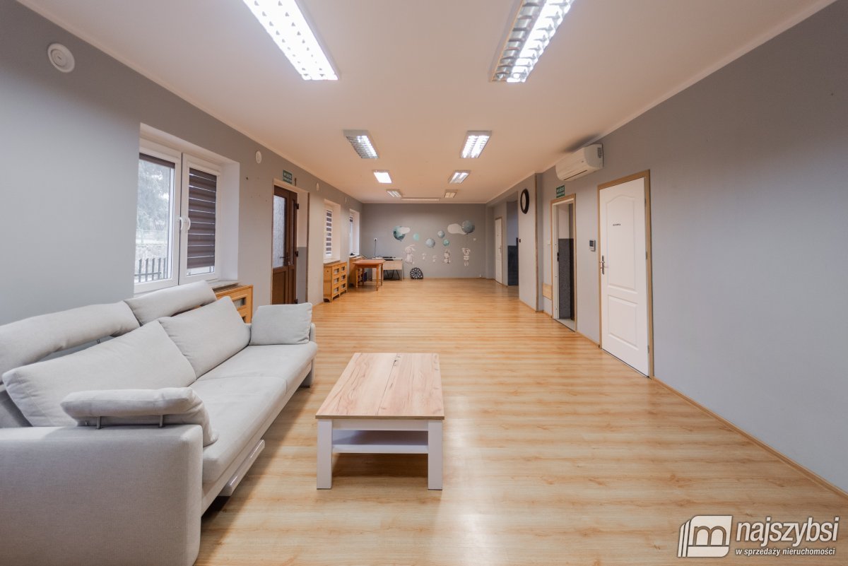 DOLICE - Piękny dom wolnostojący 260m2 + ogródek (9)