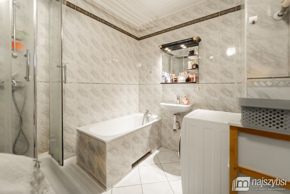 STARGARD - 3 pokoje z balkonem, ścisłe centrum (18)