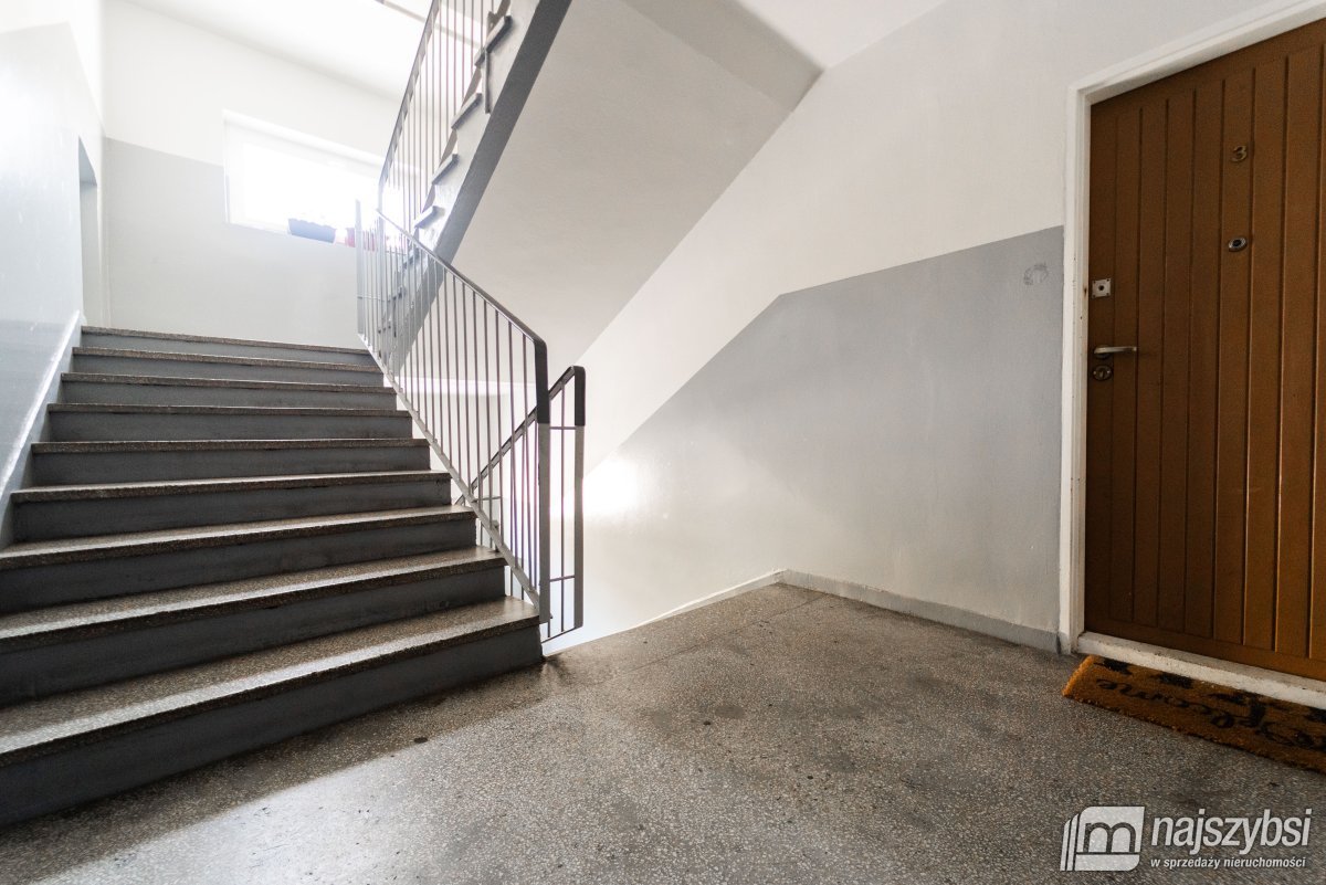 STARGARD - 3 pokoje z balkonem, ścisłe centrum (21)