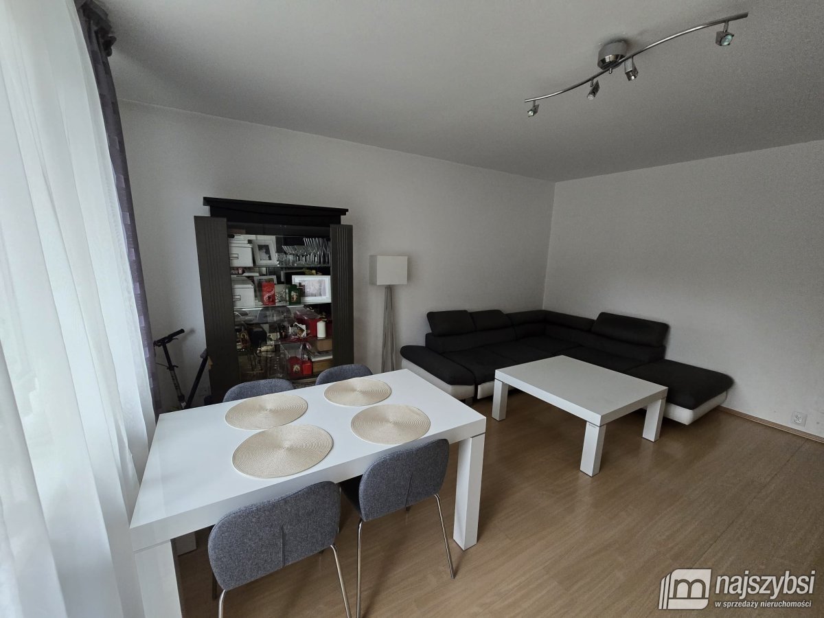 STARGARD - 3 pokoje z balkonem, ścisłe centrum (3)