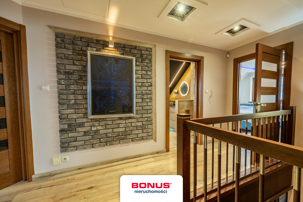 Dom z charakterem w sąsiedztwie lasu (16)